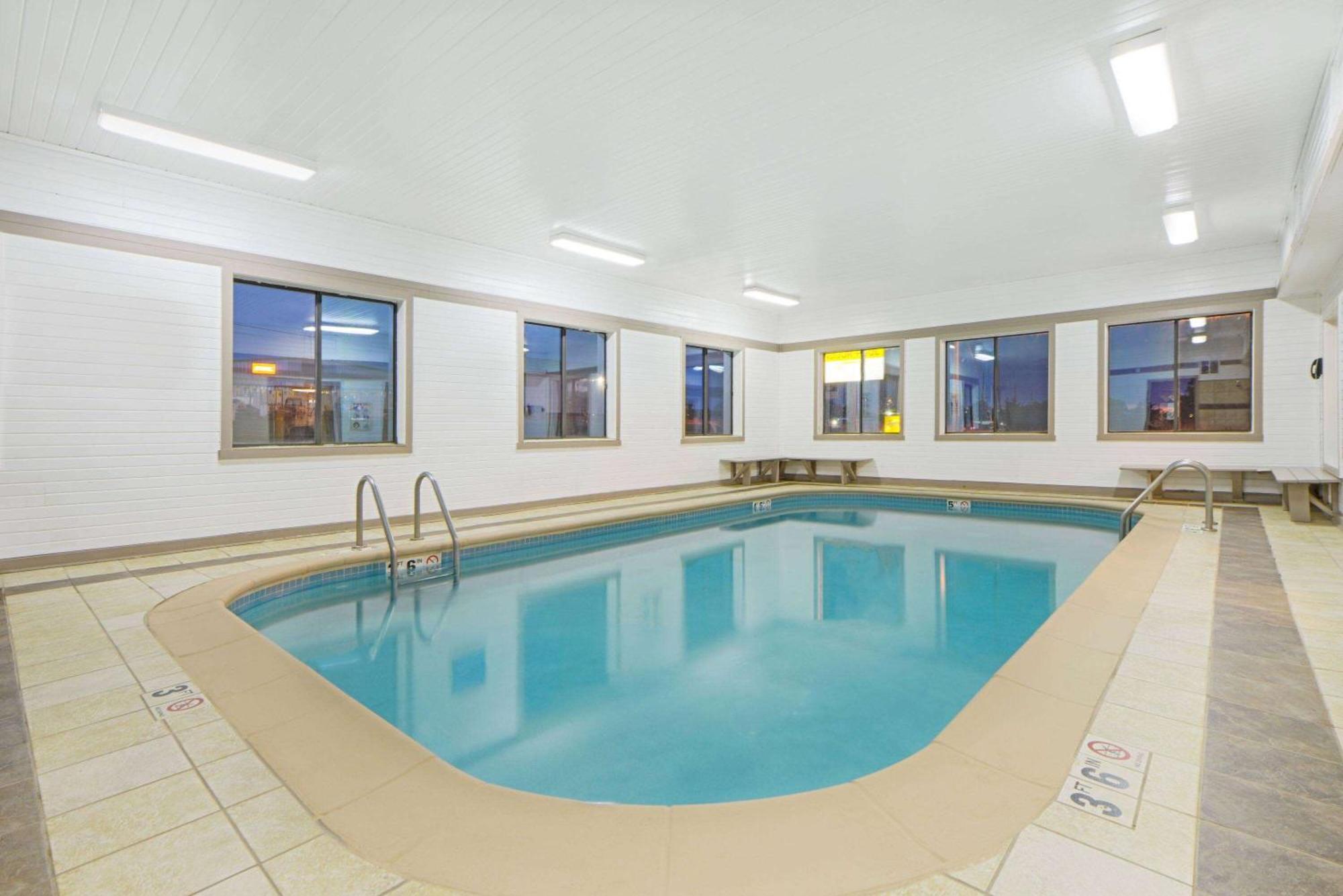 Hotel Super 8 By Wyndham Fairfield Extérieur photo